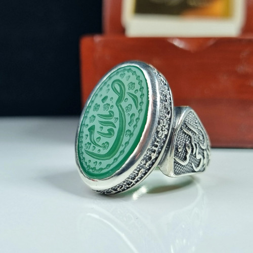 انگشتر نقره مردانه عقیق سبز با حکاکی دست استاد فتح عیار 925