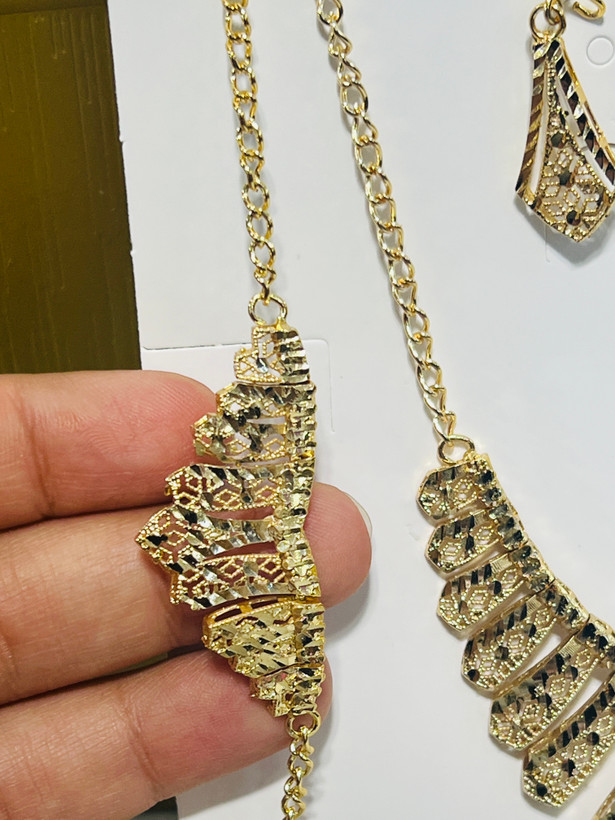 سرویس بدلیجات رنگ ثابت شرابه ای ✨