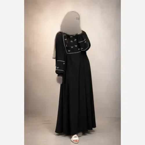 عبا گلدوزی پاپیونی الیزه مشکی مناسب شیردهی